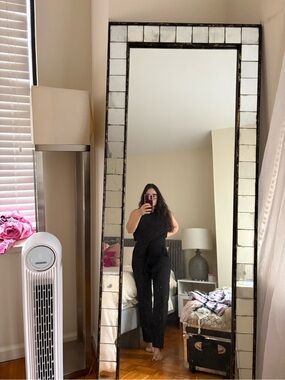 Black Women's Jumpsuit - Sleek Sleeveless Design